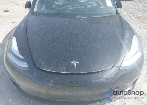 2020 Tesla Model 3 Standard Range Plus Rear-Wheel Drive/Standard Range Rear-Wheel Drive z USA, uszkodzony, nr VIN 5YJ3E1EA2LF793104